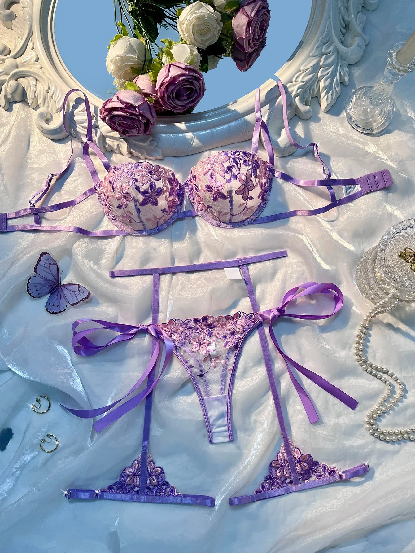 3 Piece Set Strap Steel Support Sexy Tie Underwear Lace Embroidered Flower Intimate Apparel Tight Bustier and Thong Ensemble