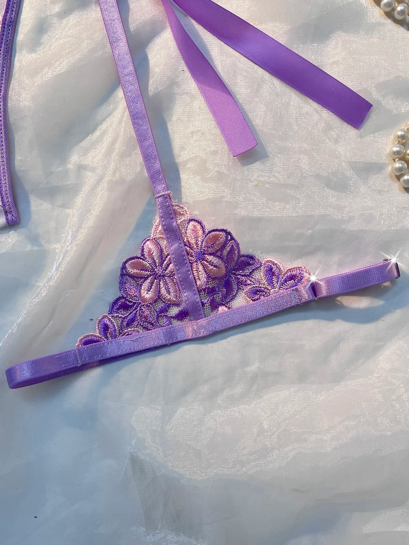3 Piece Set Strap Steel Support Sexy Tie Underwear Lace Embroidered Flower Intimate Apparel Tight Bustier and Thong Ensemble